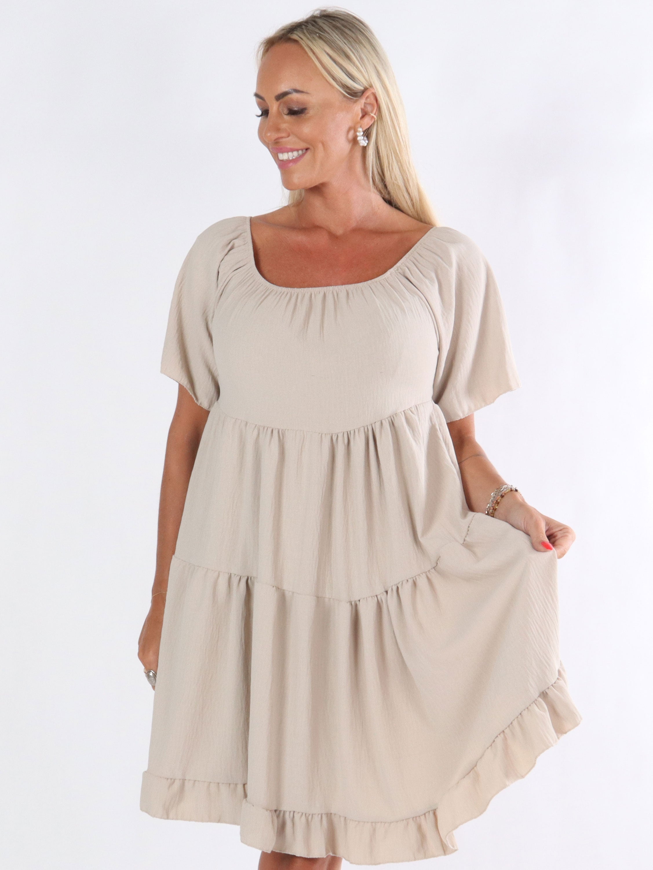 Babeth - Kjole med lag på lag look og flæser